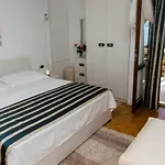 Lägenhet In With Sea View, Balcony, Air Conditioning, Wifi 3340-2 Pisak