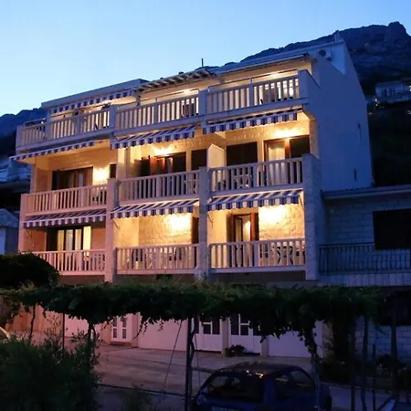 Lägenhet In With Sea View, Balcony, Air Conditioning, Wifi 3340-2 *